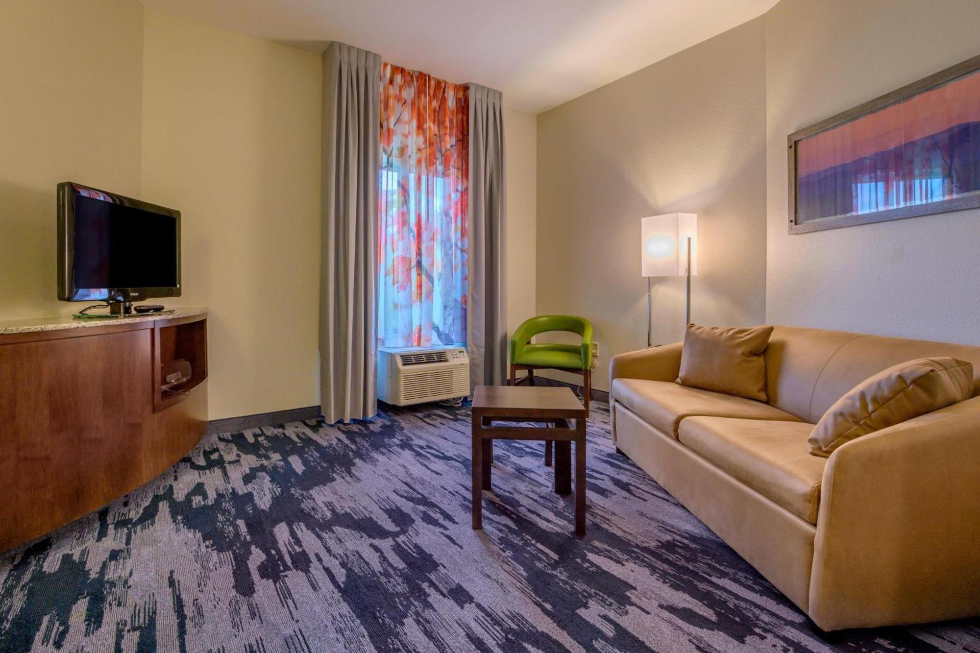 Fairfield Inn & Suites By Marriott Slippery Rock Экстерьер фото
