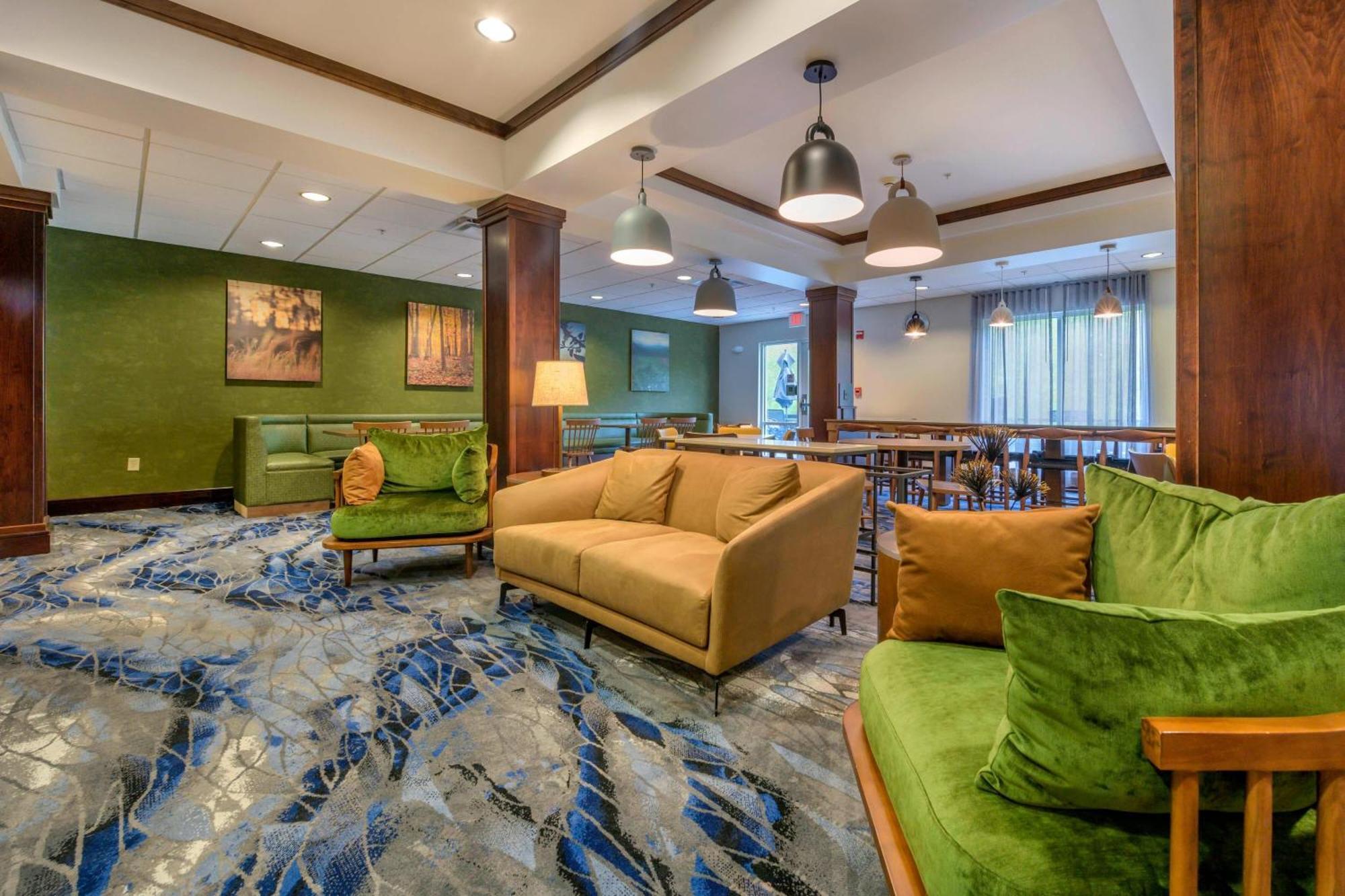 Fairfield Inn & Suites By Marriott Slippery Rock Экстерьер фото